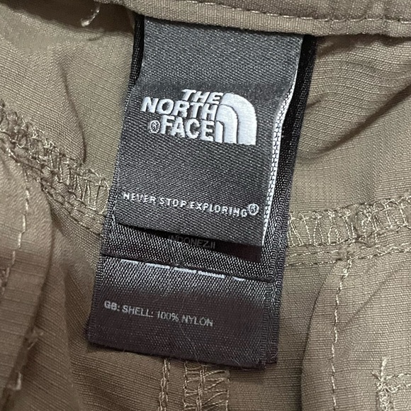 The North Face Women Hiking Shorts Size 6 - Picture 6 of 12